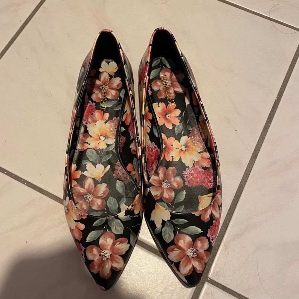 Nine West Office Shoe Flora